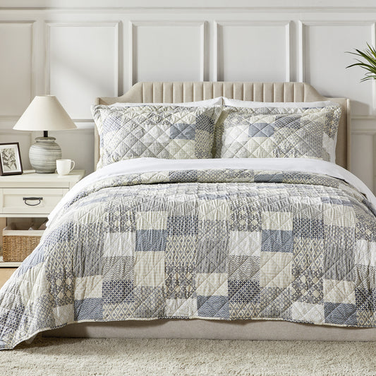 Stylish Printed Color Quilt Set